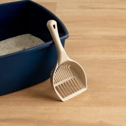 IRIS USA Jumbo Cat Litter Scoop With Comfort Handle Sturdy Smooth Plastic Finish -Mewhaus Shop 182190 PT3. AC SS1800 V1614357413