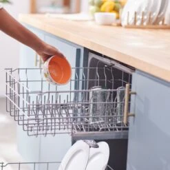 Disney Princesses Non-Skid Ceramic Cat Bowl 9 Disney Princesses Non-Skid Ceramic Cat Bowl -Mewhaus Shop 291395 PT6. AC SS1800 V1633979574