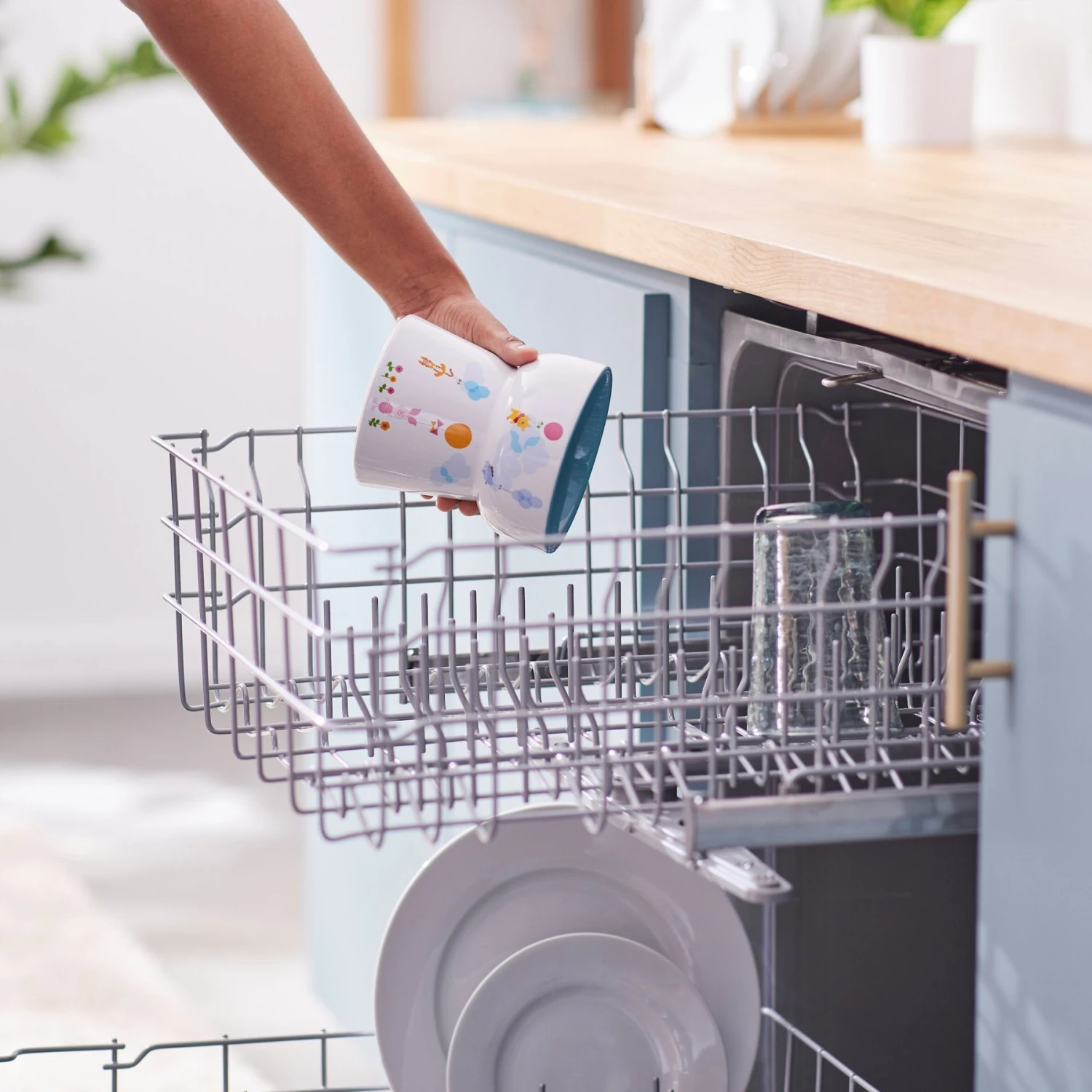 Disney Winnie The Pooh Tall Shape Non-Skid Elevated Ceramic Cat Bowl 5 Disney Winnie The Pooh Tall Shape Non-Skid Elevated Ceramic Cat Bowl - Image 5