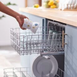 Pixar Finding Nemo Tall Shape Non-Skid Elevated Ceramic Cat Bowl -Mewhaus Shop 291430 PT6. AC SS1800 V1633979686