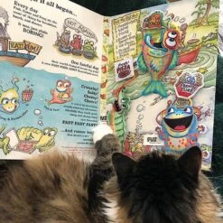 FUZZU Fast Food Cats Book, 11x7-in 3/4x1/2-in -Mewhaus Shop 317691 PT7. AC SS1800 V1632884788