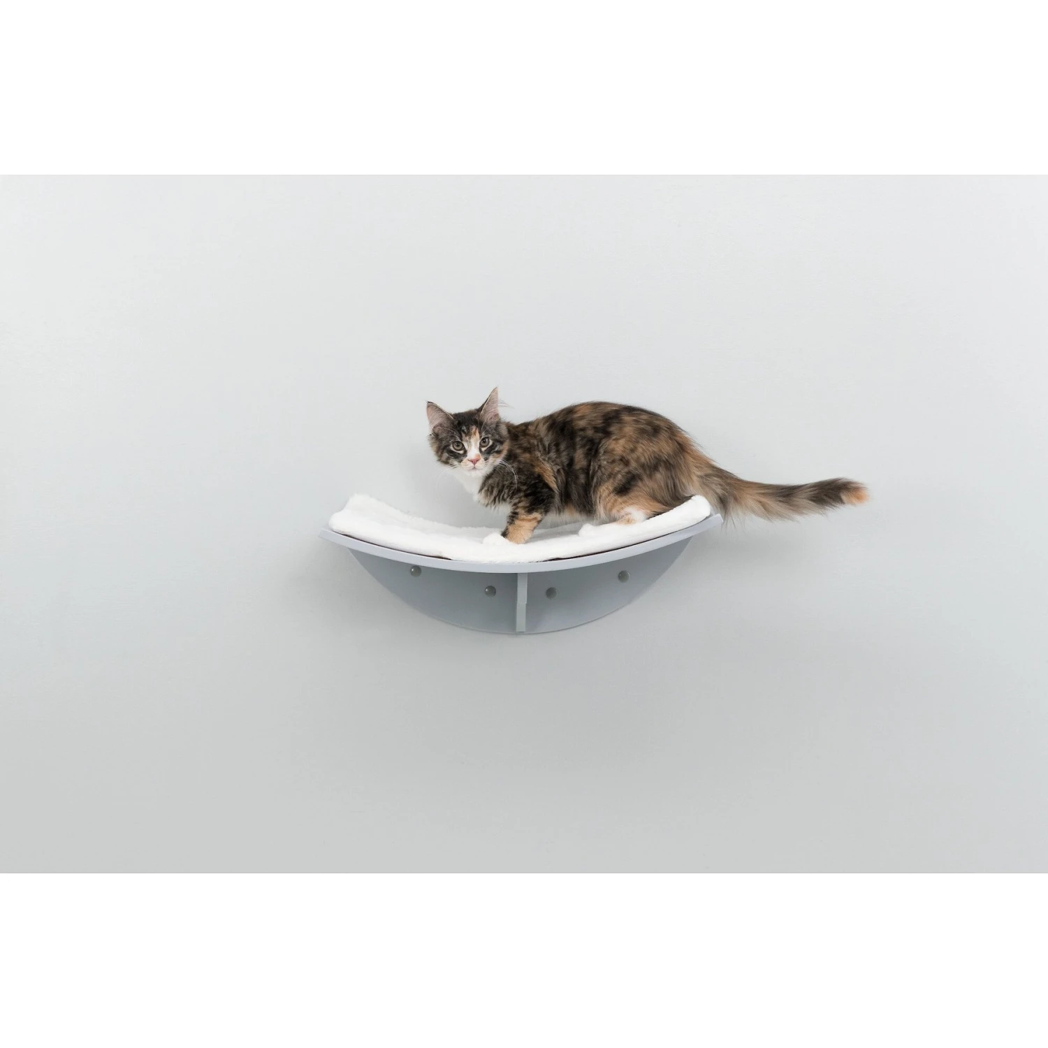 TRIXIE Lea Wall Mounted Cat Bed, X-Large 2 TRIXIE Lea Wall Mounted Cat Bed, X-Large - Image 2