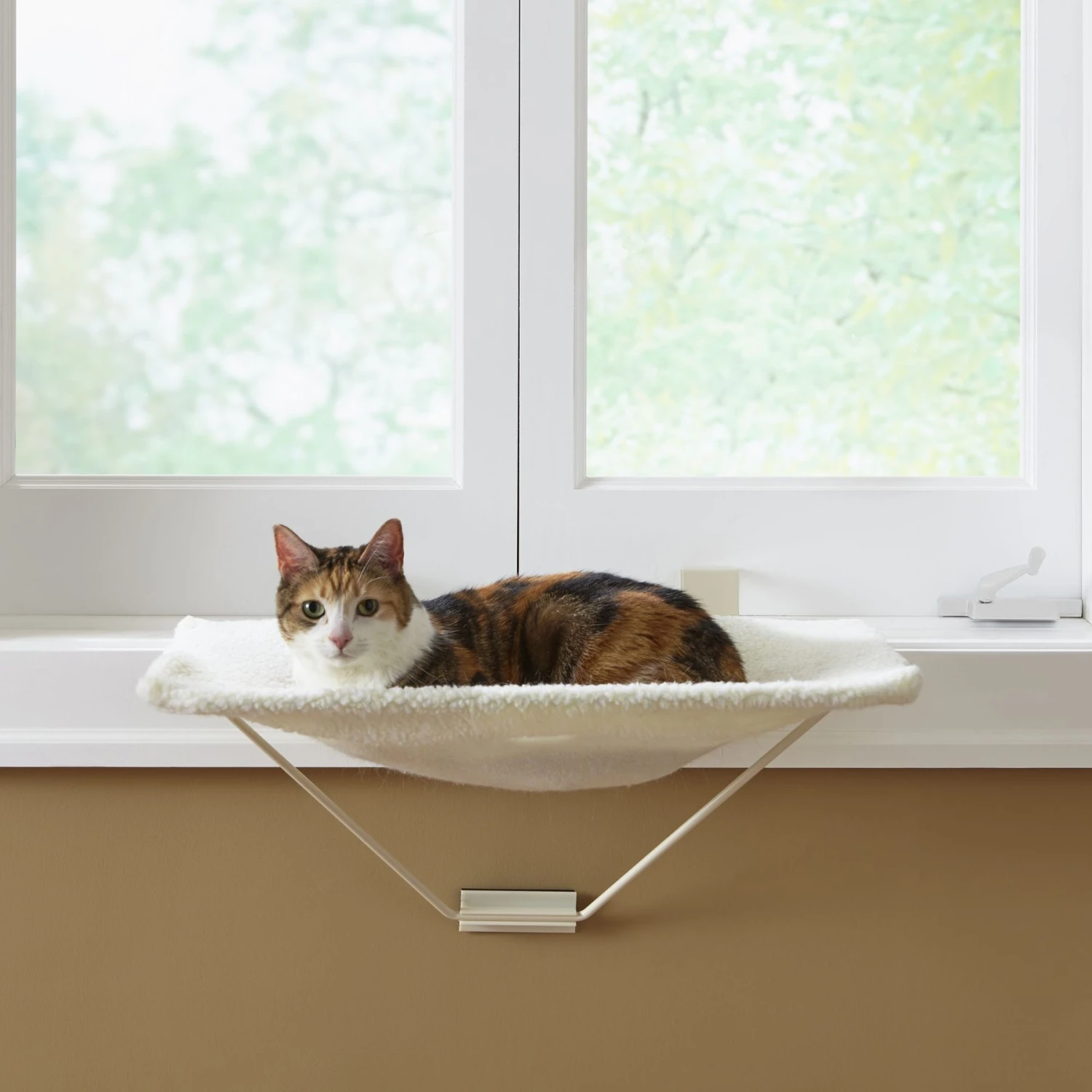 Prevue Pet Products Tabby Napper Cat Window Perch Kit 1 Prevue Pet Products Tabby Napper Cat Window Perch Kit