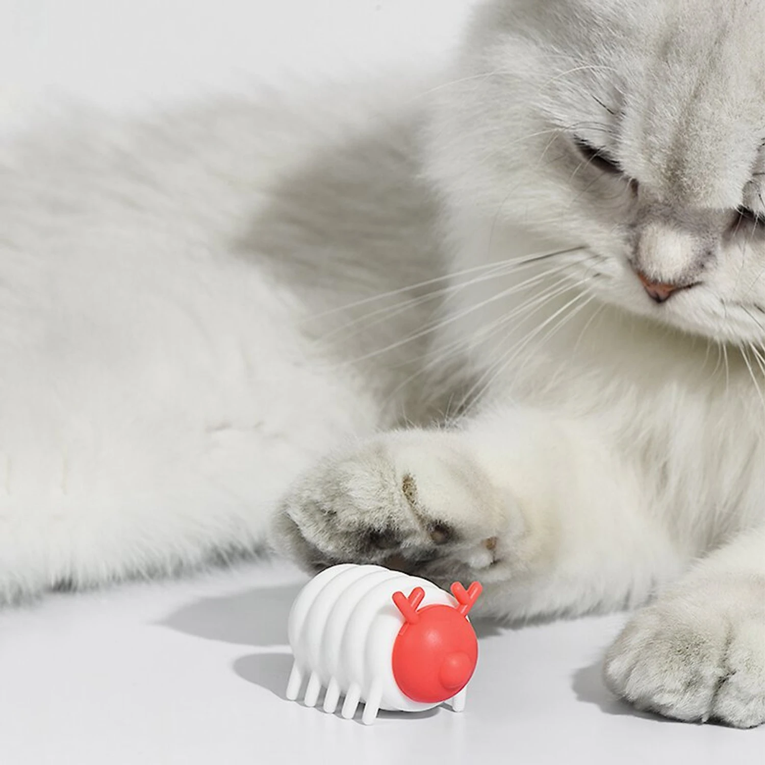 Mayitwill Little Snow Monster Automatic Cat Toy 2 Mayitwill Little Snow Monster Automatic Cat Toy - Image 2