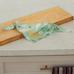 Goody Box Foodie Cat Toys & Treats 16 Goody Box Foodie Cat Toys & Treats -Mewhaus Shop 370327 PT7. AC SS1800 V1660319869