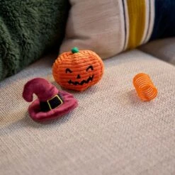 Goody Box Halloween Cat Toys & Treats 13 Goody Box Halloween Cat Toys & Treats -Mewhaus Shop 631182 PT5. AC SS1800 V1690839978